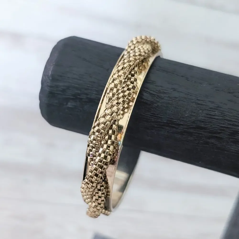 Vintage Bracelet - Gold Tone with Woven Design - 8.5